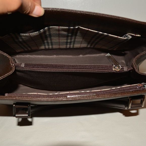 𝅺burberry Satchel - Picture 9 of 15